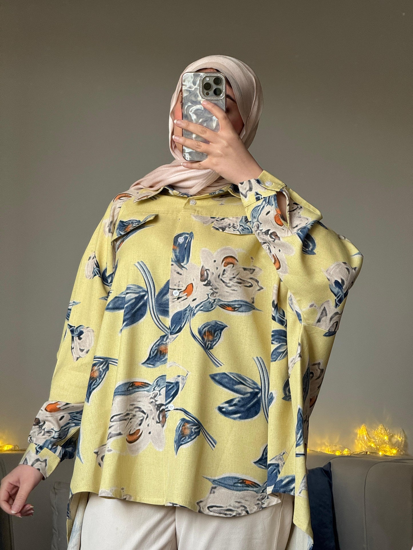 Over-size ptinted shirt