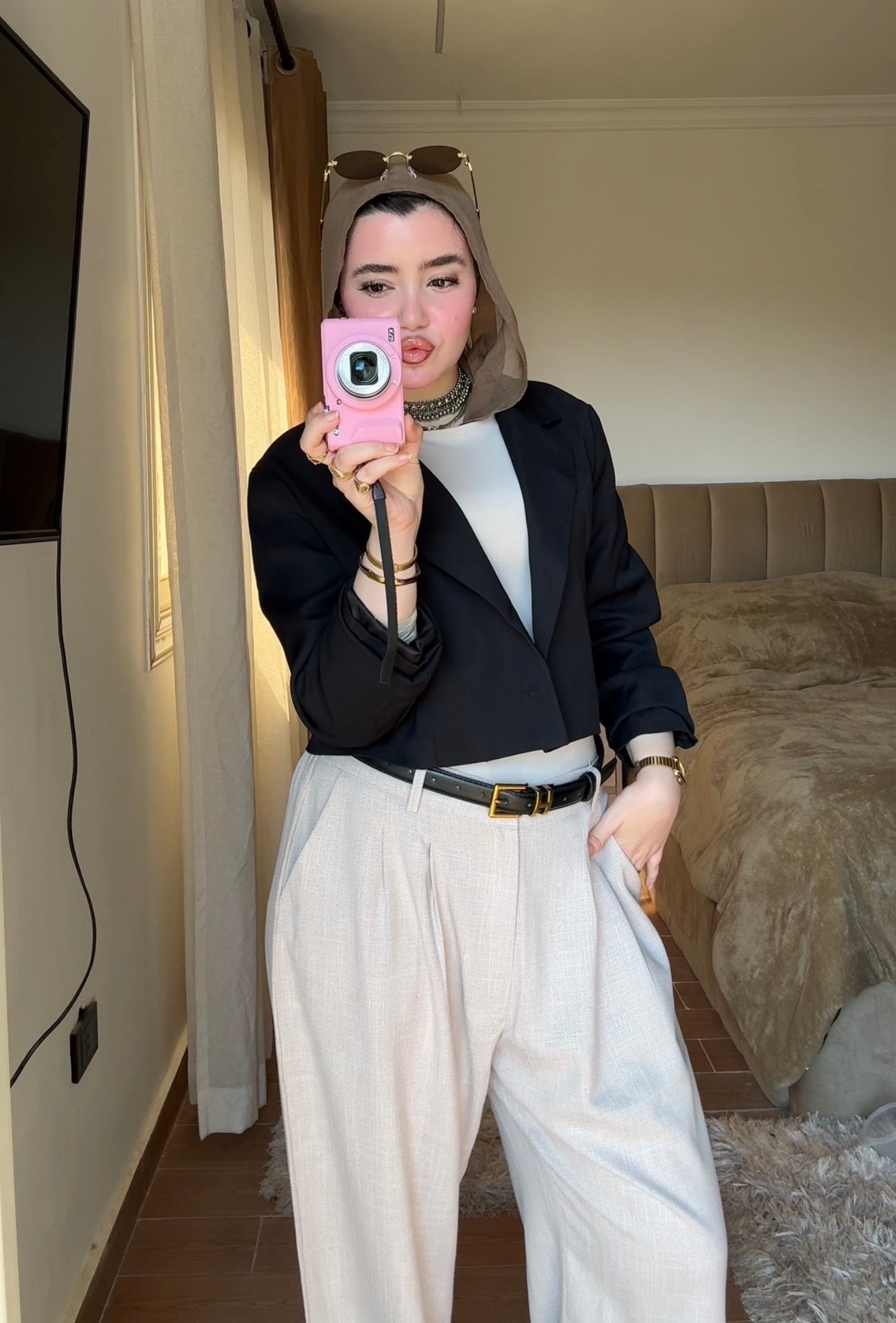 Chic fit pants