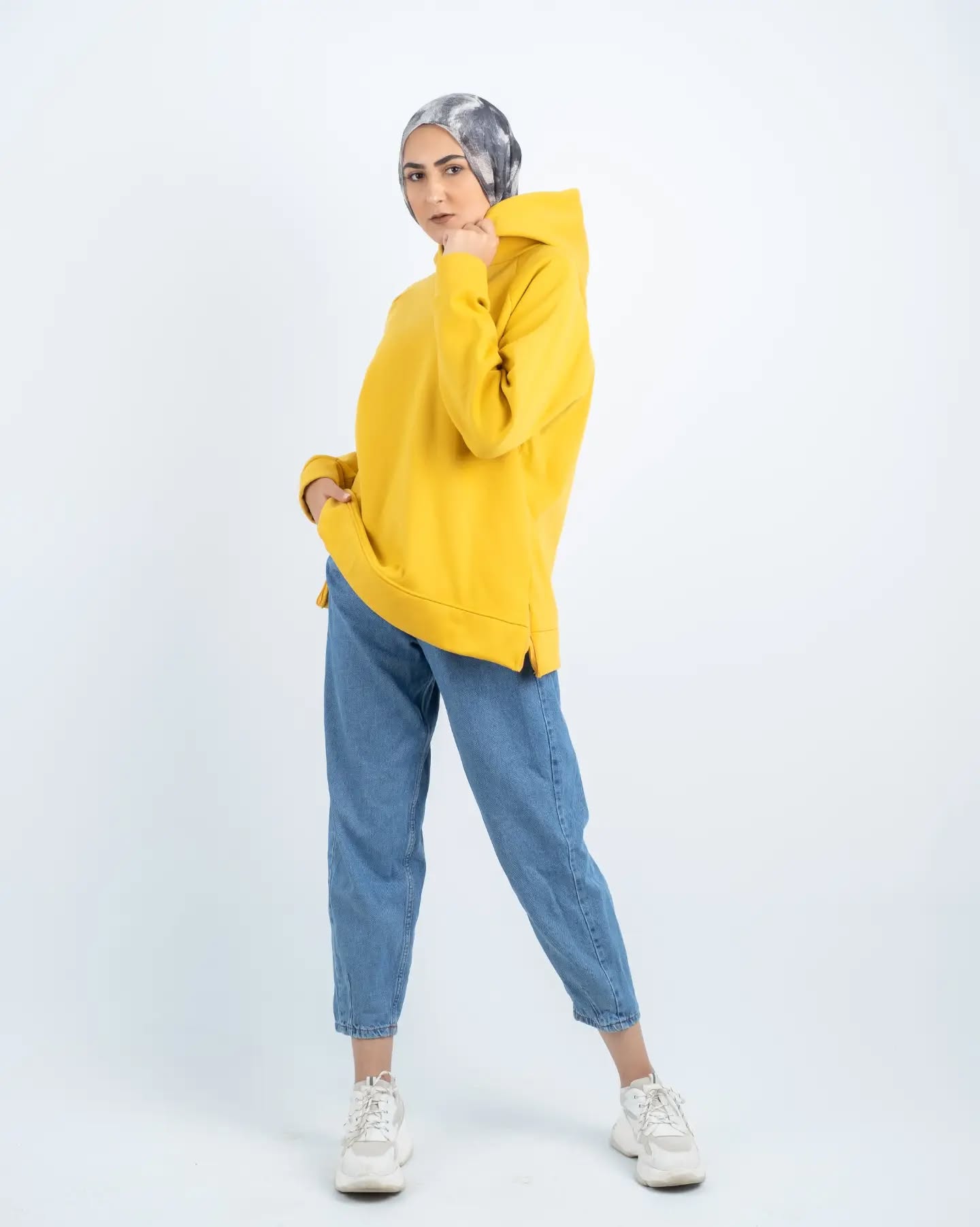 Over-size sweatshirt