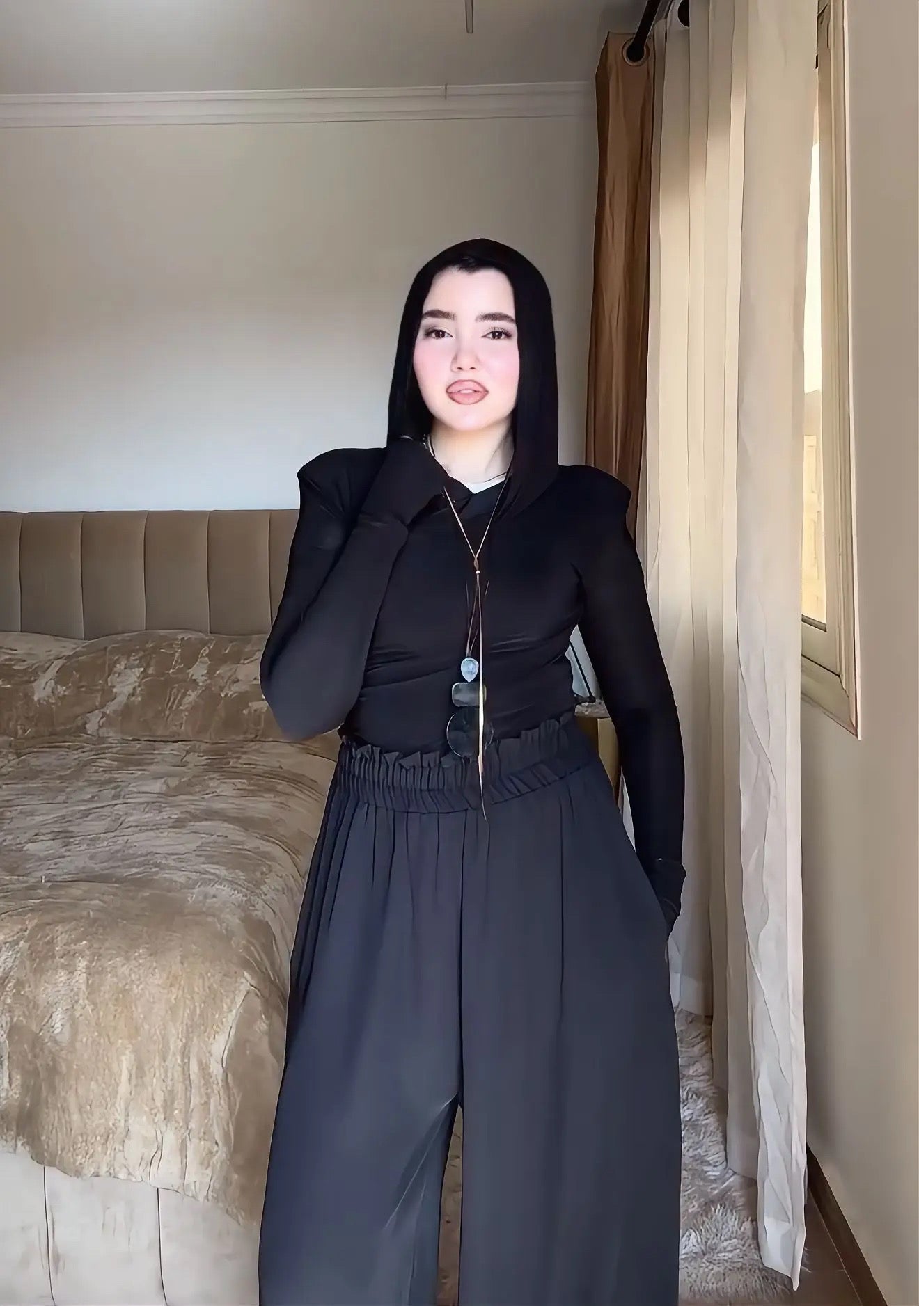 Wide leg pants